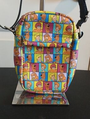 Scooby-Doo Multi-Color Character Crossbody Bag